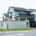 Desaru Ktv Classical Elegant Style By Joyfully 2M2