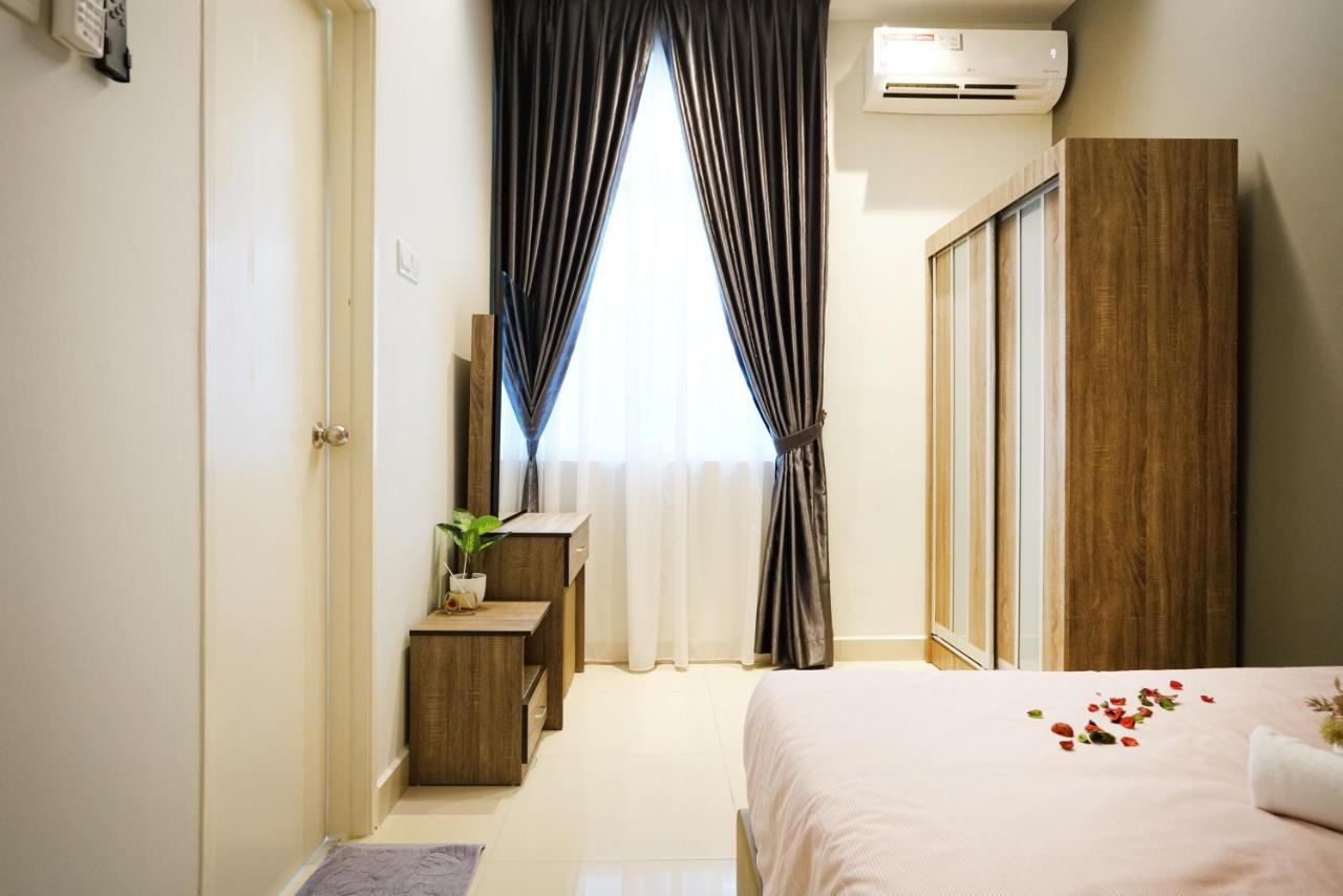 Holiday home Ktv Classical Elegant Style By Joyfully 2m2 Desaru